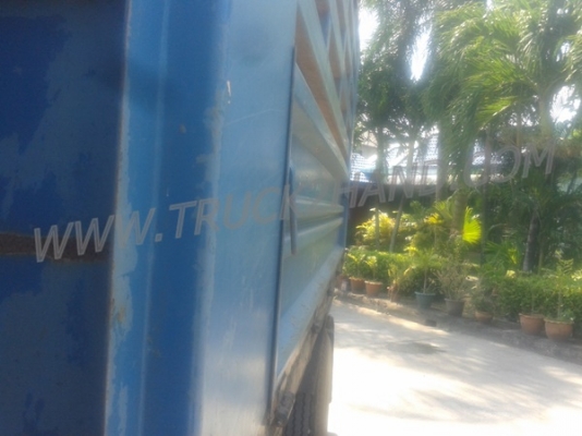 รถบรรทุก 6 ล้อดัมพ์ ISUZU NPR เกียร์สั้น  115 แรงม้า สามารถดูสภาพรถและทดลองขับได้ก่อนและต่อรองราคาได้อีกครับ