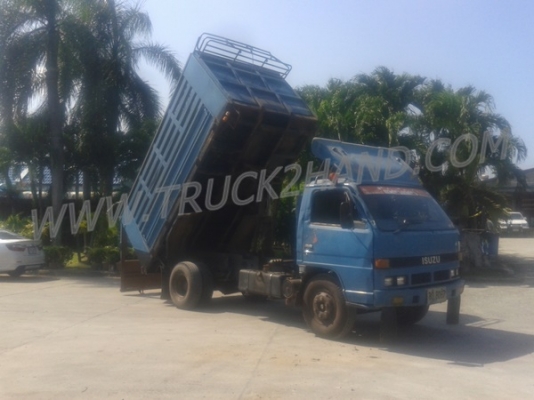 รถบรรทุก 6 ล้อดัมพ์ ISUZU NPR เกียร์สั้น  115 แรงม้า สามารถดูสภาพรถและทดลองขับได้ก่อนและต่อรองราคาได้อีกครับ