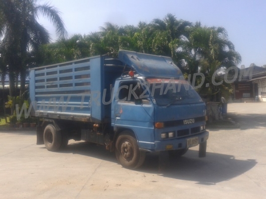รถบรรทุก 6 ล้อดัมพ์ ISUZU NPR เกียร์สั้น  115 แรงม้า สามารถดูสภาพรถและทดลองขับได้ก่อนและต่อรองราคาได้อีกครับ