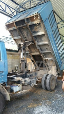 รถบรรทุก 6 ล้อดัมพ์ ISUZU NPR เกียร์สั้น  115 แรงม้า สามารถดูสภาพรถและทดลองขับได้ก่อนและต่อรองราคาได้อีกครับ