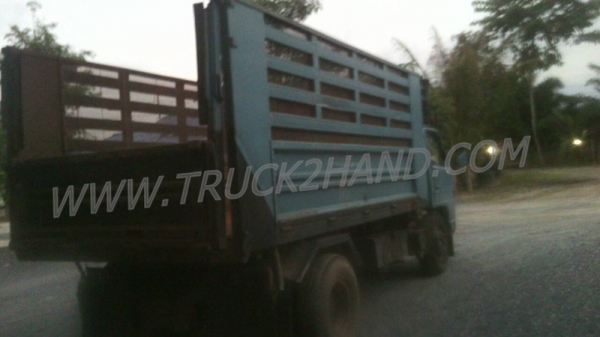 รถบรรทุก 6 ล้อดัมพ์ ISUZU NPR เกียร์สั้น  115 แรงม้า สามารถดูสภาพรถและทดลองขับได้ก่อนและต่อรองราคาได้อีกครับ