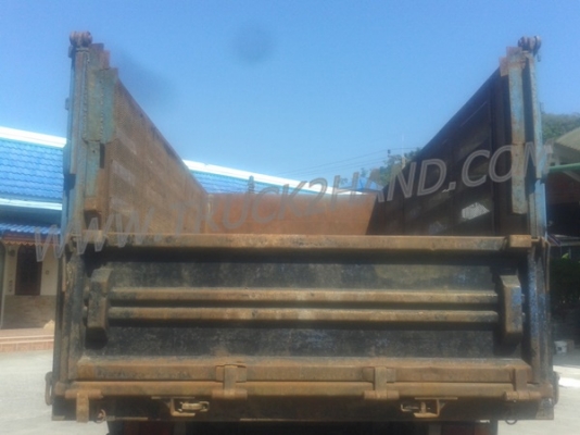 รถบรรทุก 6 ล้อดัมพ์ ISUZU NPR เกียร์สั้น  115 แรงม้า สามารถดูสภาพรถและทดลองขับได้ก่อนและต่อรองราคาได้อีกครับ