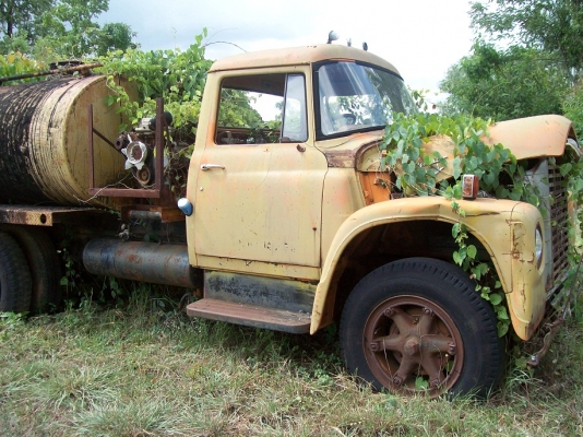 ขายรถ บรรทุกโบราณ ยี่ห้อ อินเตอ ขายรถ บรรทุกโบราณ ยี่ห้อ อินเตอ