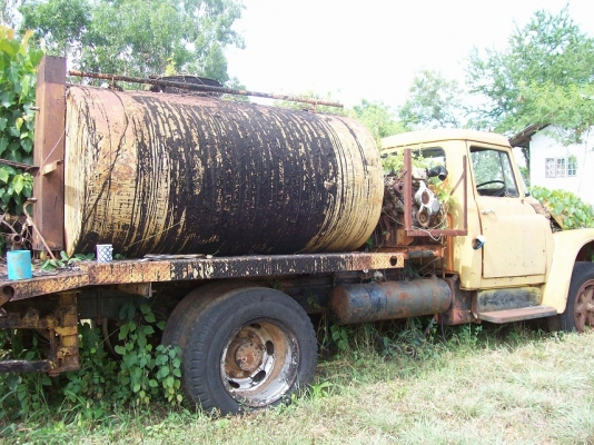 ขายรถ บรรทุกโบราณ ยี่ห้อ อินเตอ ขายรถ บรรทุกโบราณ ยี่ห้อ อินเตอ
