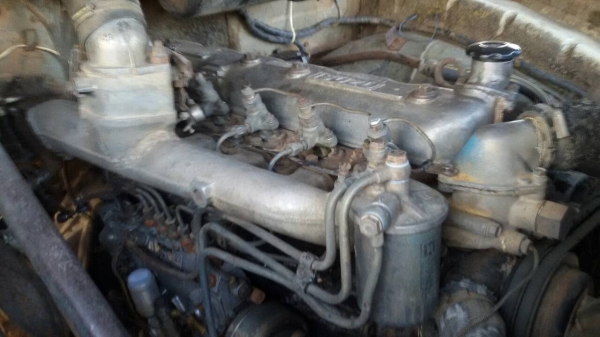 หกล้อ อีซูซุ165แรง power ช่วงล่างใหญ่ 7เกียร์ สโลส์อินเตอร์4สปรึค สภาพพร้อมลุย ทะเบียน พร้อมโอน