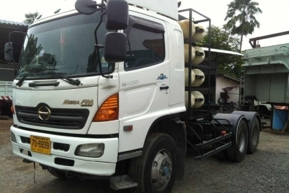 10ล้อหัวลาก HINO 320ปี51 ติดก็าซ NGV 8 ถัง