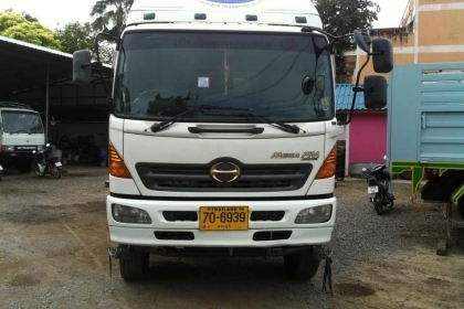 10ล้อหัวลาก HINO 320ปี51 ติดก็าซ NGV 8 ถัง