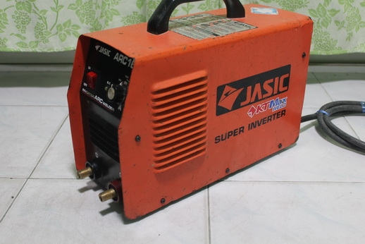 ขายเชื่อมอินเวอร์เตอร์ ยีห้อ jasic arc 160 สภาพพร้อมใช้อุปกรณ์ครบครับ