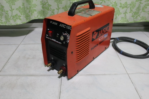 ขายเชื่อมอินเวอร์เตอร์ ยีห้อ jasic arc 160 สภาพพร้อมใช้อุปกรณ์ครบครับ