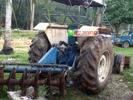 ขายรถไถ FORD / 1 เพลา จำนวน 5 คัน พร้อมอุปกรณ์  ใบมีดดันหน้าและผาน 7  มีให้ทุกคัน