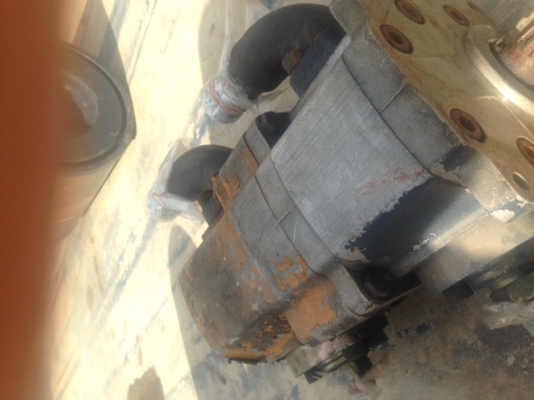 ขายปั้มไฮโดลิกครับ ขายปั้มไฮโดลิกครับ