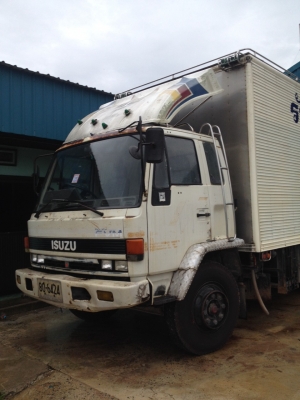 10ล้อตู้เปียก 175แรง เครื่อง คัสซีสวยมาก ตู้สวย 10ล้อตู้เปียก 175แรง เครื่อง คัสซีสวยมาก ตู้สวย