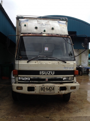 10ล้อตู้เปียก 175แรง เครื่อง คัสซีสวยมาก ตู้สวย 10ล้อตู้เปียก 175แรง เครื่อง คัสซีสวยมาก ตู้สวย