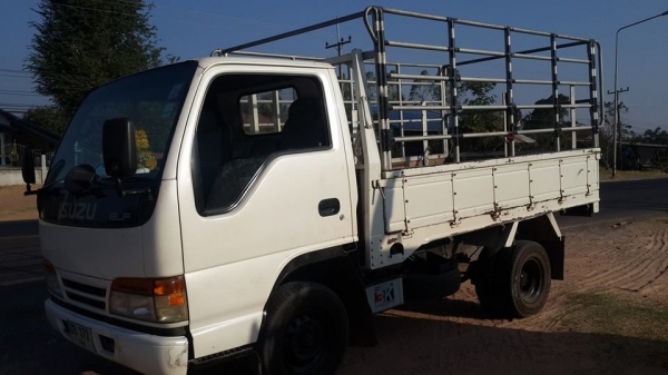 ขาย6ล้อเล็ก ปี55อีซูซุ110แรงยาว3.20เมตร สภาพพร้อมใช้งาน เอกสารเล่มทะเบียนพร้อมโอน แชชซีสวย แหนบหน้าคานหน้า ขาย6ล้อเล็ก ปี55อีซูซุ110แรงยาว3.20เมตร สภาพพร้อมใช้งาน เอกสารเล่มทะเบียนพร้อมโอน แชชซีสวย แหนบหน้าคานหน้า