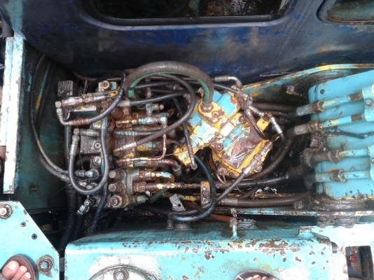 ขายรถแบคโฮ  ขายไป จ.กระบี่