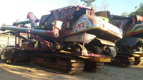 ขายรถเกี่ยวข้าวเกษตรพัฒนา รุ่นซุปเปอร์ไวไฟ 195 ปั๊ม22โซ่เปลี่ยนใหม่ อุ้ม สภาพพร้อมใช้งาน เครื่องดี ตัวเดิน10