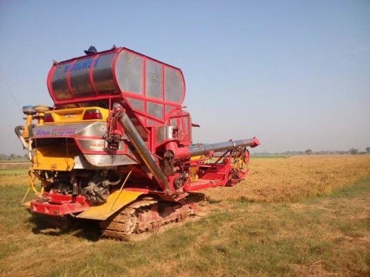 ขายรถเกี่ยวข้าวศักดิ์พัฒนา