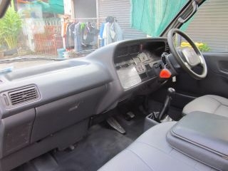 รถตู้ รถตู้