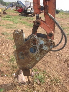 รถเจาะ กระแทก รถขุด แบคโฮ KUBOTA: KH026 พร้อมหัวเจาะ หัวกระแทก มือสองเก่าญี่ปุ่น รถเจาะ กระแทก รถขุด แบคโฮ KUBOTA: KH026 พร้อมหัวเจาะ หัวกระแทก มือสองเก่าญี่ปุ่น