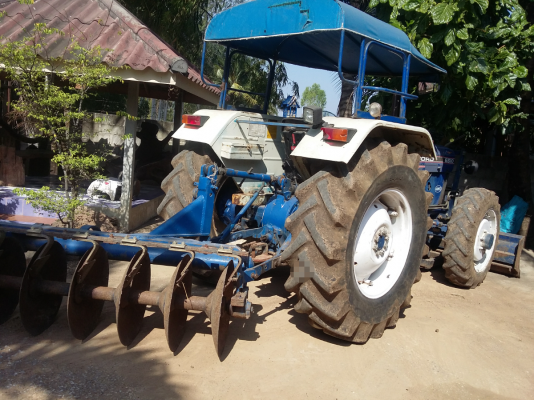 ขายรถไถฟอร์ด 2 เพลา พร้อมใช้งานครับ