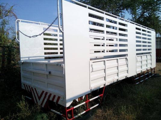 *ขาย*  กระบะเหล็กพื้นสแตนเลส ใส่  10 ล้อ  6 ล้อ  * ยาว 7.50 ม. *  กระบะสวย ดี ไม่ผุ สภาพพร้อมใช้งานครับ  ( พร้อมติดตั้งครับ )