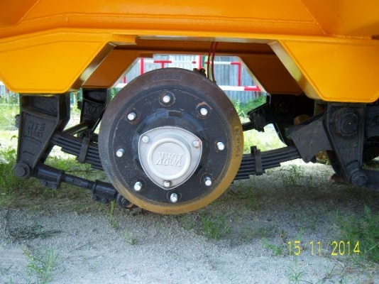 รถเทรลเลอร์ bulk cement 3 เพลาใหม่ ไม่ยก 32 cu.m ราคา 930,000 ติดต่อคุณนริศ 081-733-5156 รถเทรลเลอร์ bulk cement 3 เพลาใหม่ ไม่ยก 32 cu.m ราคา 930,000 ติดต่อคุณนริศ 081-733-5156