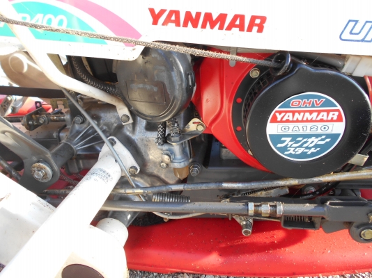 รถดำนา แบบเดินตาม 4 แถว YANMAR AP400 UFO รถดำนา แบบเดินตาม 4 แถว YANMAR AP400 UFO