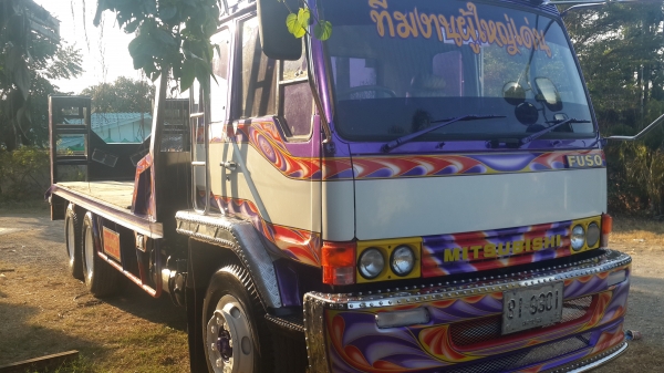 ขายด่วนสิบล้อเทนเลอร์  สนใจต่อรองได้ครับ