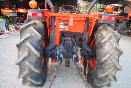 ขายรถไถ Kubota L 4508 DI special(4WD) พร้อมดันหน้าช้าง+ผานพรวนช้าง สีเดิมครับ