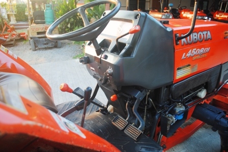 ขายรถไถ Kubota L 4508 DI special(4WD) พร้อมดันหน้าช้าง+ผานพรวนช้าง สีเดิมครับ ขายรถไถ Kubota L 4508 DI special(4WD) พร้อมดันหน้าช้าง+ผานพรวนช้าง สีเดิมครับ