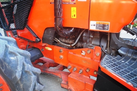 ขายรถไถ Kubota M7040 (4WD) พร้อมดันหน้า+ผานพรวนCMT รถพร้อมใช้งานครับ