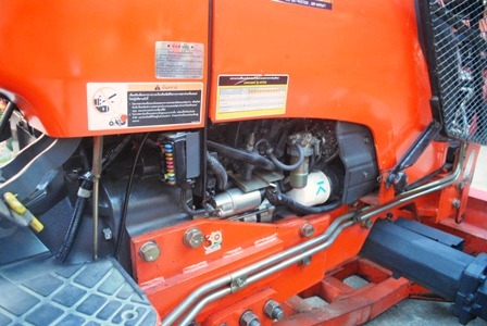 ขายรถไถ Kubota M7040 (4WD) พร้อมดันหน้า+ผานพรวนCMT รถพร้อมใช้งานครับ