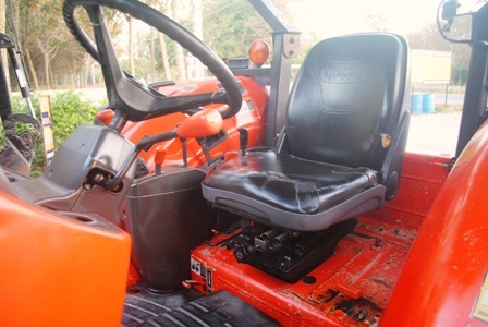 ขายรถไถ Kubota M7040 (4WD) พร้อมดันหน้า+ผานพรวนCMT รถพร้อมใช้งานครับ