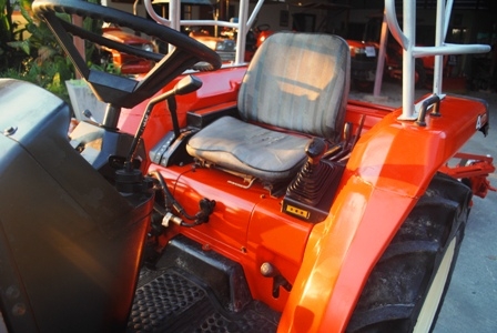 ขายรถไถ Kubota GL-26 (4WD) พร้อมดันหน้า+ผาน รถพร้อมใช้งานครับ
