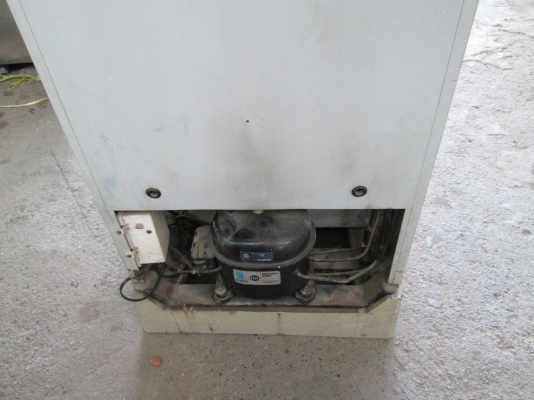 โทรฯเลยครับ 2 ประตูใช้ได้ปกติ  ขออนุญาตขาย 1800บาทครับ