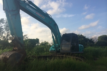 ขายรถแบคโฮ KOBELCO sk 200-5 super ซื้อมา 1 ปีสภาพ 100\% ด่วน