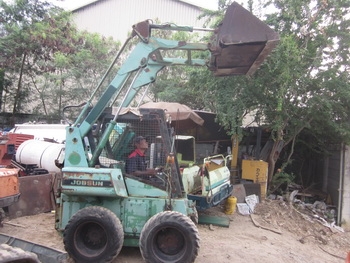 รถตักล้อยาง TOYOTA: SDK 8 JOBSUN เครื่องดีเซล 4 สูบ พร้อมใช้งาน