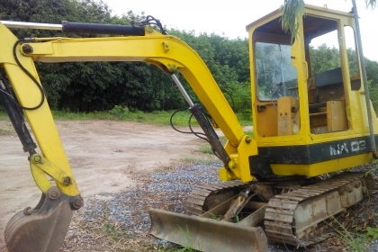 ขายรถแบคโฮMITSUBICHI MA-03ขนาดเท่าpc-30รถพร้อมใช้ราคาถูก