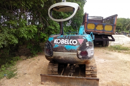 ขายรถแบคโฮ KOBELCO sk 030 รถสภาพใช้งานได้เลยพร้อมลุยราคาถูก