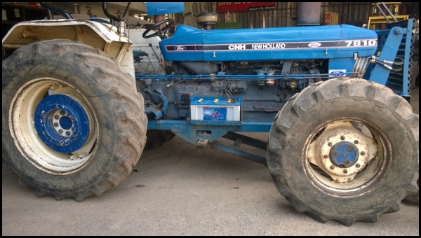 ขาย!! ฟอร์ด 7810 สองเพลา 6สุบสภาพดีพร้อมใช้งานเอกสารครบโทรสอบถาม 0925192499 คุณสวน