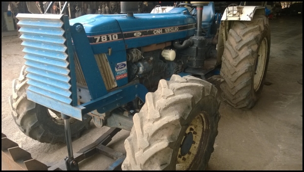 ขาย!! ฟอร์ด 7810 สองเพลา 6สุบสภาพดีพร้อมใช้งานเอกสารครบโทรสอบถาม 0925192499 คุณสวน