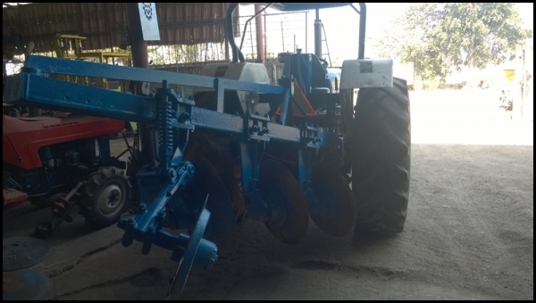 ขาย!! ฟอร์ด 7810 สองเพลา 6สุบสภาพดีพร้อมใช้งานเอกสารครบโทรสอบถาม 0925192499 คุณสวน