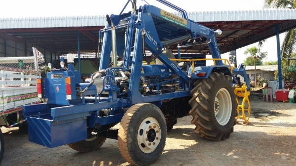 ขายด่วน รถคีบอ้อย สภาพใหม่ พร้อมใช้งาน