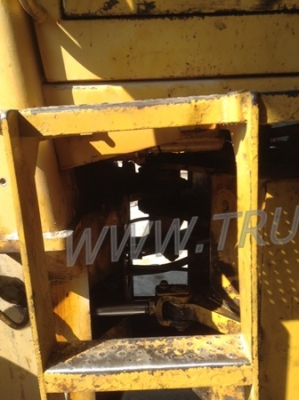 รถตักล้อยาง KOMATSU 515 95 แรงม้า ปีจดทะเบียน 2544 มีเล่มทะเบียนพร้อม