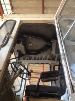 รถตักล้อยาง KOMATSU 515 95 แรงม้า ปีจดทะเบียน 2544 มีเล่มทะเบียนพร้อม