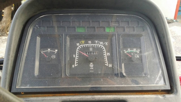 ขายด่วน รถไถ Ts90 สภาพพร้อมใช้งาน