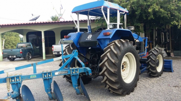 ขายด่วน รถไถ Ts90 สภาพพร้อมใช้งาน