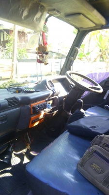 หกล้อ อีซูซุ NKR 130โบวั์ รถห้างปี47 รถโดยสารสภาพดีเดิมๆสวยพรัอมวิ่งงาน ทะเบียนพร้อม