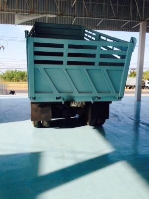 10 ล้อ ดั้ม  195  แรง   ISUZU ปี  2542