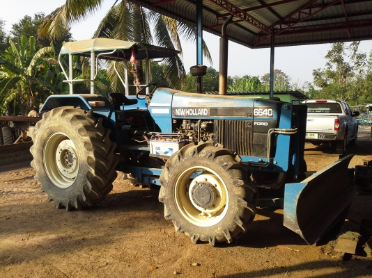 ขายด่วน รถไถฟอร์ด 6640 นิวฮอร์แลนด์ ปี 97